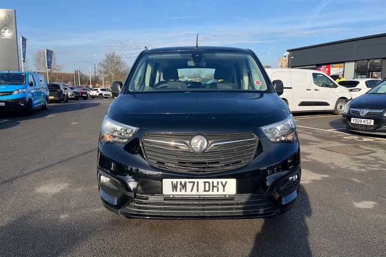 2022 Vauxhall Combo Life 1.5 Turbo D Edition 5dr MPV DIESEL Manual