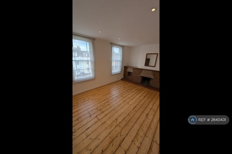3 bedroom flat in Wincheap, Canterbury, CT1 (3 bed) (#2640431)