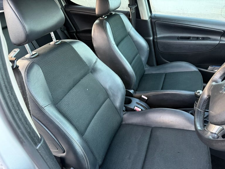 2012 Peugeot 207 1.6 HDi 92 Allure 5dr HATCHBACK Diesel Manual