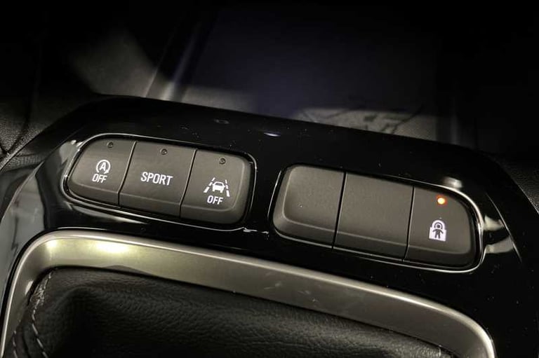 2025 Vauxhall Corsa 1.2 Turbo Yes Hatchback 5dr Petrol Manual Euro 6 (s/s) (100 ps) Hatchback Pet...