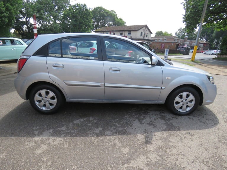 2011 Kia Rio 1.4 2 IPD 5dr HATCHBACK Petrol Manual