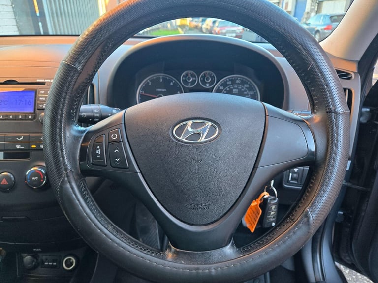 2011 Hyundai i30 1.6 CRDi Comfort Auto Euro 4 5dr HATCHBACK Diesel Automatic
