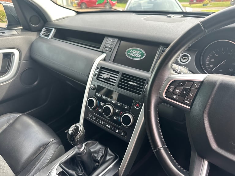 2016 Land Rover Discovery Sport TD4 SE TECH 5-Door Diesel