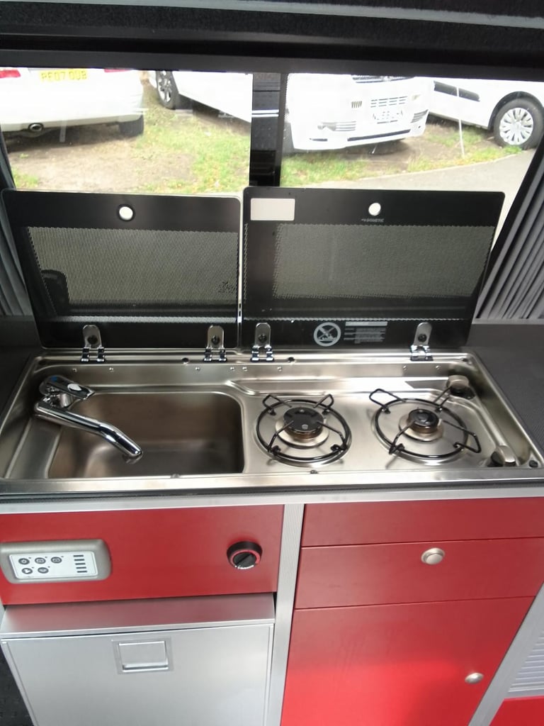 Volkswagen TRANSPORTER T30 H-LN TDI. HIGH TOP CAMPERVAN 