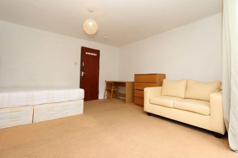 Canary Wharf Double Room Available Couples Accepted 0 Deposit Available