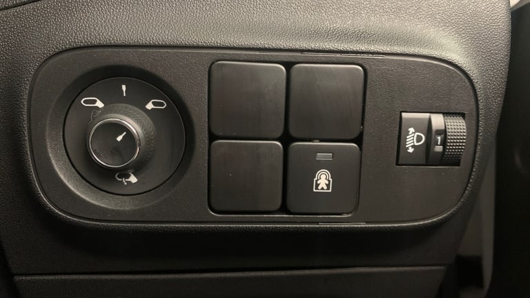 2024 Citroen C3 1.2 PureTech PLUS Hatchback 5dr Petrol EAT6 Euro 6 (s/s) (110 ps) Hatchback Petro...