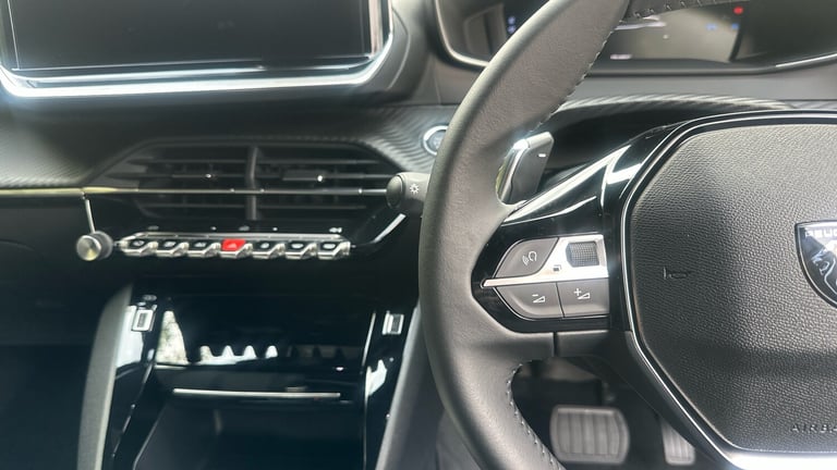 2025 Peugeot 2008 1.2 HYBRID Allure e-DSC6 Euro 6 (s/s) 5dr SUV Hybrid Automatic