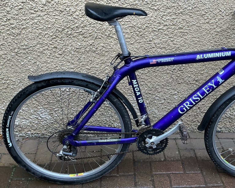 Bike/Bicycle.GENTS GRISLEY “ MEGA 10 “ MEDIUM FRAME MOUNTAIN BIKE 