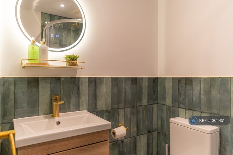 1 bedroom in Queens Road, Portsmouth, PO2 (#2611451)