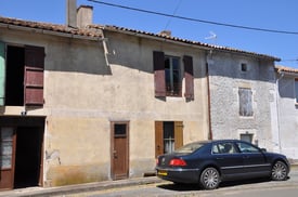 image for * Seller Finance*NO MORTGAGED NEEDED * 79190, Sauzé-Vaussais, France 