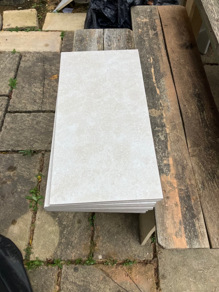 FREE Porcelain Tiles Essen Bone