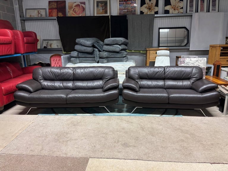 Modern Style Brown Leather 2 and 3 Seater Sofas 