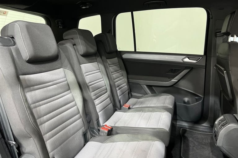 2020 Volkswagen Touran 1.5 TSI EVO R-Line MPV 5dr Petrol DSG Euro 6 (s/s) (150 ps) MPV Petrol Aut...