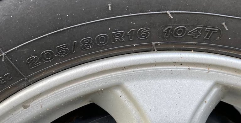 4 Tyres & 6 bolt Wheels/Alloys suitable for van or truck