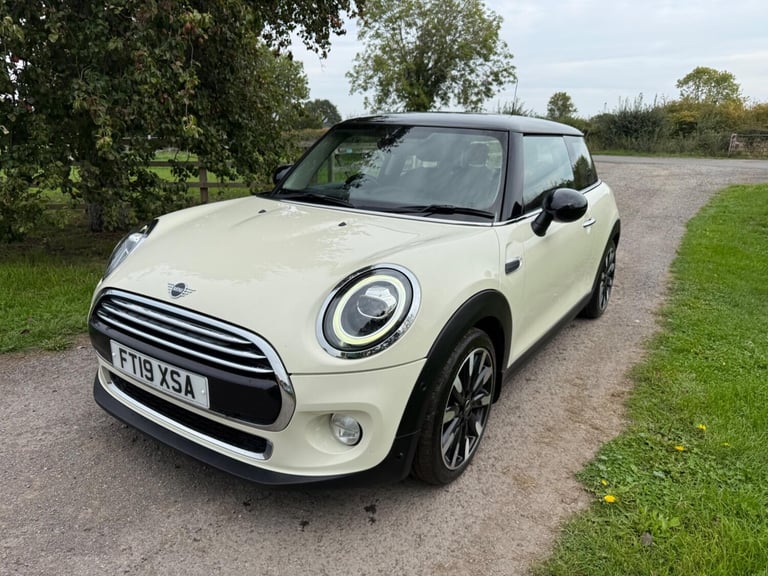 2019 MINI Hatch 1.5 Cooper Exclusive Euro 6 (s/s) 3dr HATCHBACK Petrol Manual