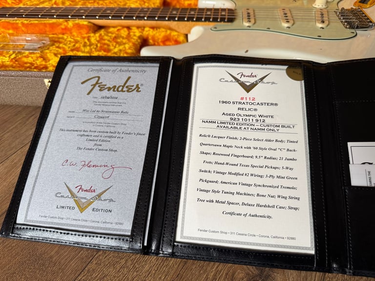 Fender Custom Shop NAMM Limited Edition ’60 Stratocaster Relic Olympic White