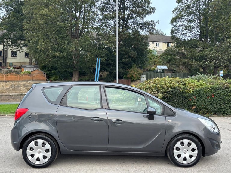 2011 Vauxhall Meriva 1.7 CDTi Exclusiv Euro 5 5dr MPV Diesel Manual