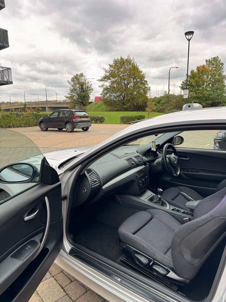 BMW, 1 SERIES, Hatchback, 2009, Manual, 1995 (cc), 3 doors