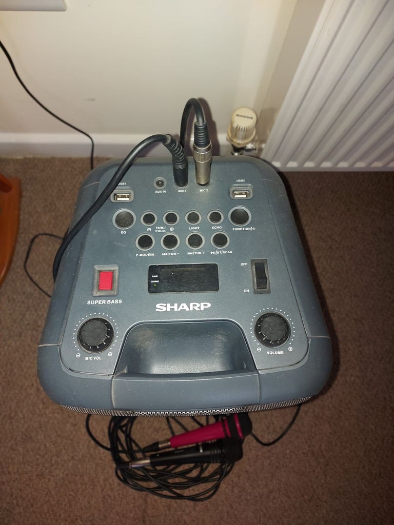 Sharp PS920 Karaoke with 2 microphones
