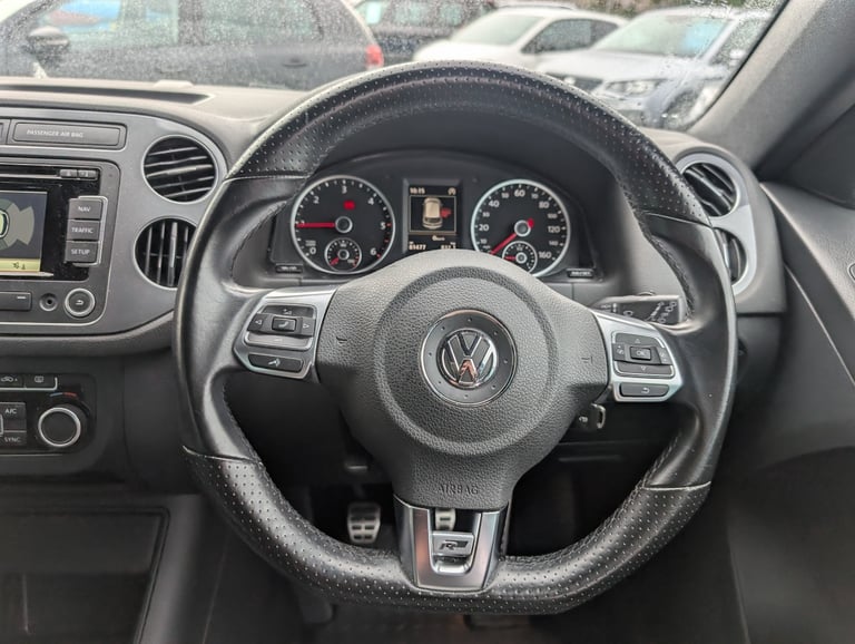 VOLKSWAGEN TIGUAN 2.0 TDI BlueMotion Tech R-Line 2015