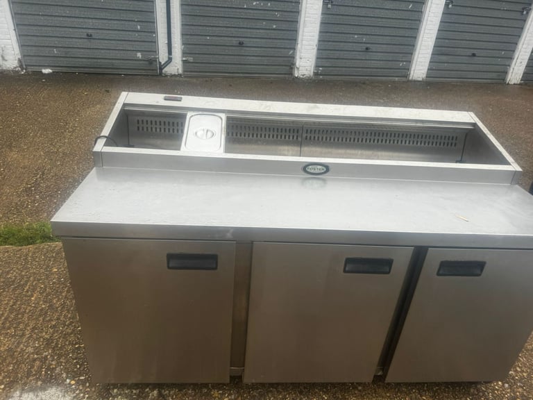 Foster 3 Door Prep Counter Fridge – Commercial Stainless Steel
