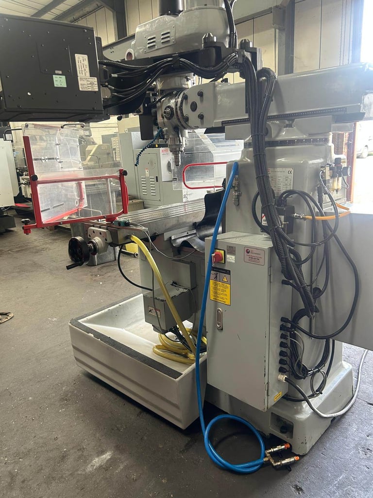 XYZ SMX 3000 CNC 3 AXIS TURRET MILLING MACHINE YEAR 2012