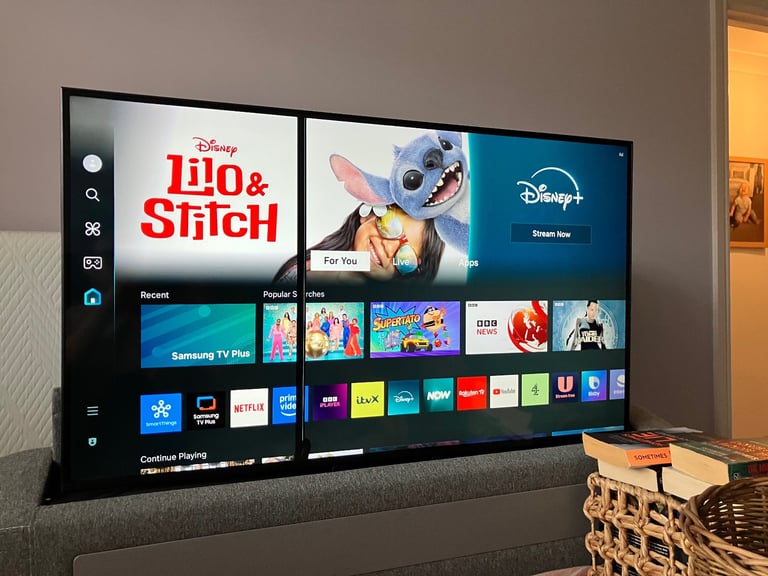 image for Samsung 43 inch tv had big black line along screen