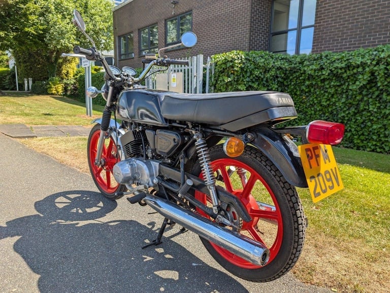 YAMAHA RD200 