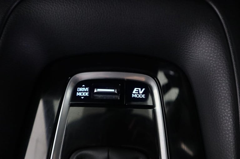 2021 Toyota Corolla 1.8 VVT-h Icon Tech Touring Sports CVT Euro 6 (s/s) 5dr Estate PETROL/ELECTRI...