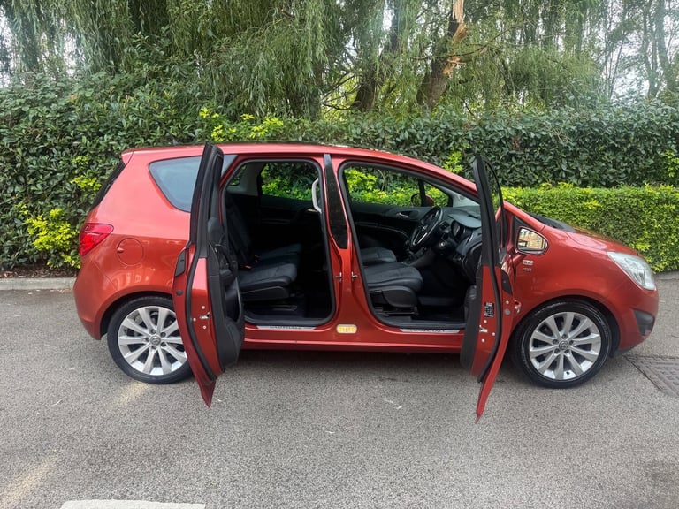 2013 Vauxhall Meriva 1.4i 16V SE 5dr MPV Petrol Manual