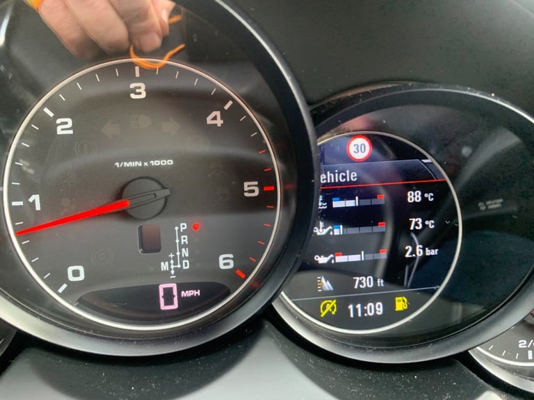 PORSCHE CAYENNE D V6 TIPTRONIC White Auto Diesel, 2013