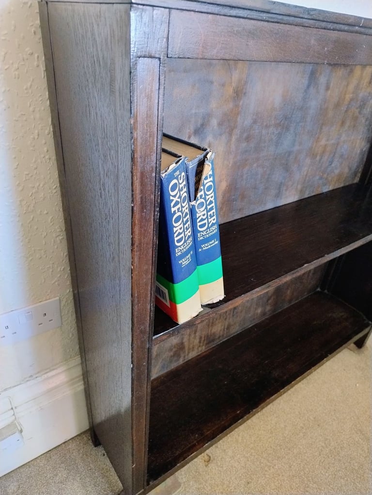 Sturdy Dark Wood Adjustable Shelves 