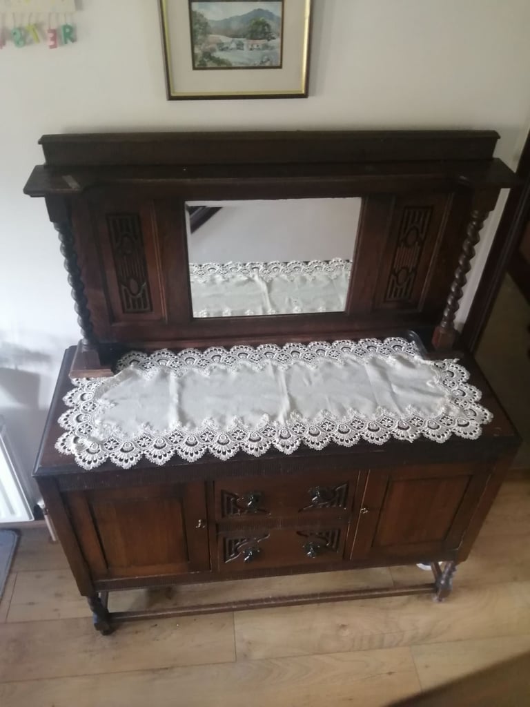 Oak dresser for hall or dining room