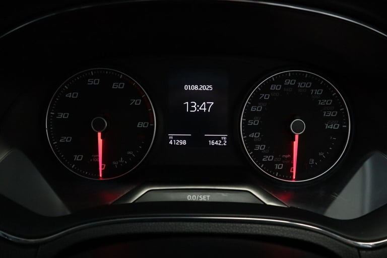 2017 SEAT Arona 1.0 TSI SE Technology First Edition Euro 6 (s/s) 5dr HATCHBACK Petrol Manual