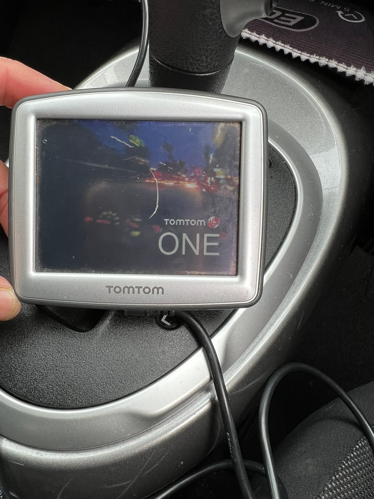 image for Tomtom Go One N14644 Canada 310 Sat Nav 