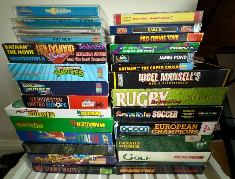 HUGE & RARE ATARI 1040 STE BUNDLE (VGC) inc. Games, LCD Monitor, Joysticks etc.