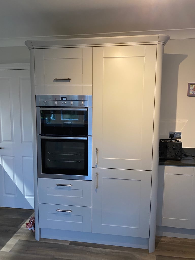 Wrens kitchen units 