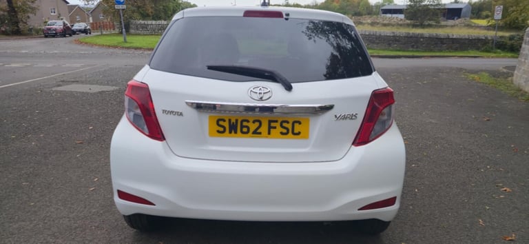 2013 Toyota Yaris 1.0 VVT-i Edition 5dr HATCHBACK Petrol Manual