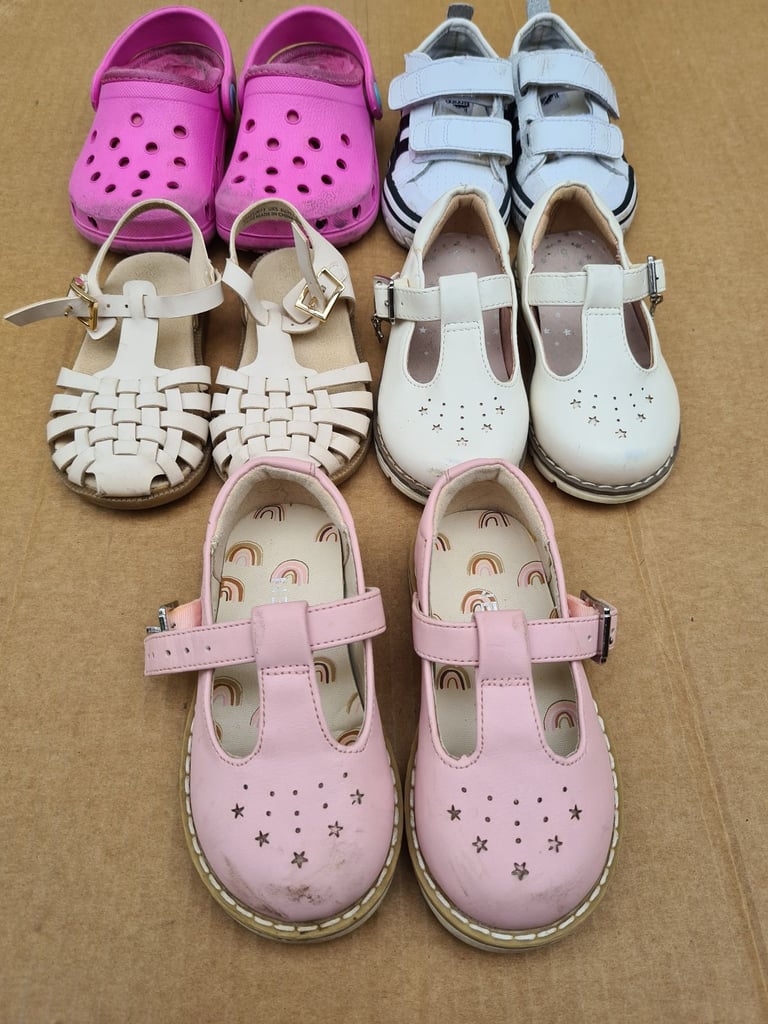 5 Pairs Of Young Girls Shoes Footware. Used. Sizes between 4 and 5.  2 or 3 years old at a guess. 