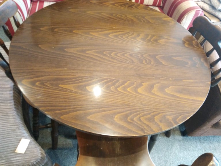 Round dining table and 4 chairs 