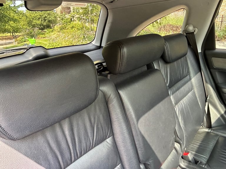 Honda CRV-EX automatic 2.0 petrol,panoramic roof,leather ,cruise control,full history,2 owners,2keys