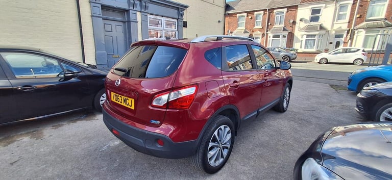 2013 Nissan Qashqai 1.6 dCi Tekna 5dr [Start Stop] HATCHBACK DIESEL Manual