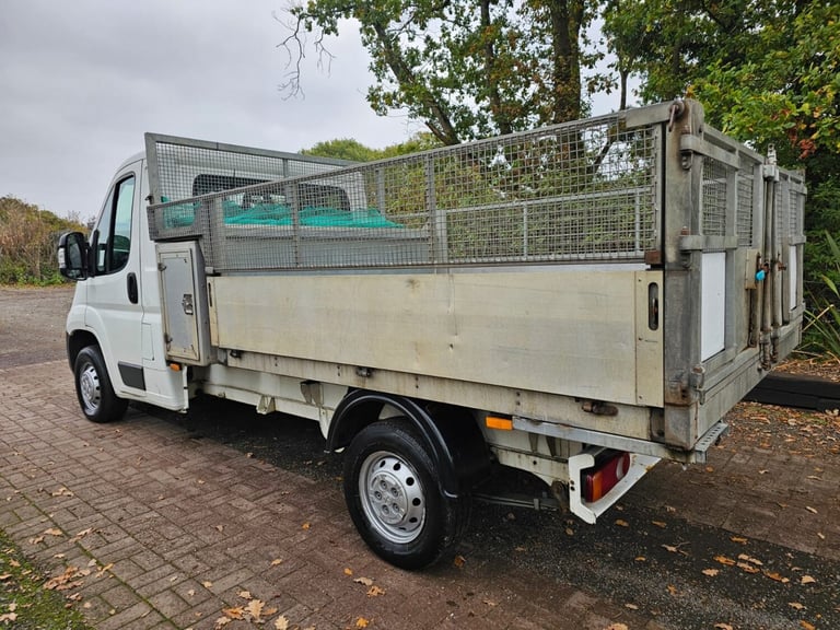 PEUGEOT BOXER 2.2 BlueHDi 335 Caged Tipper White Manual Diesel 1970