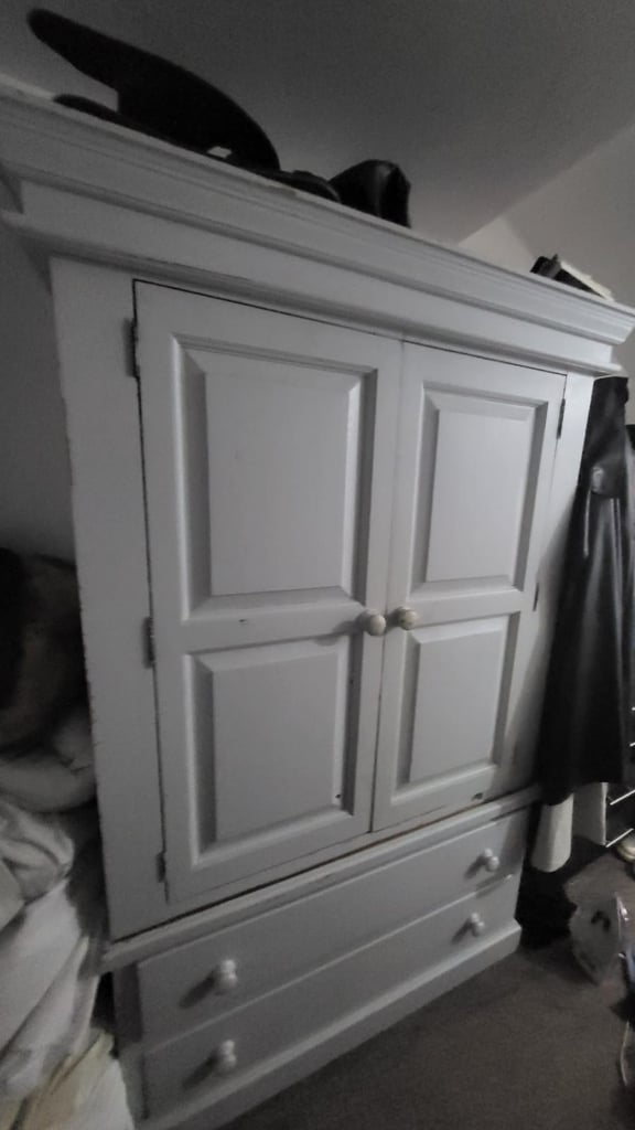 Solid wooden wardrobe in the good condition 