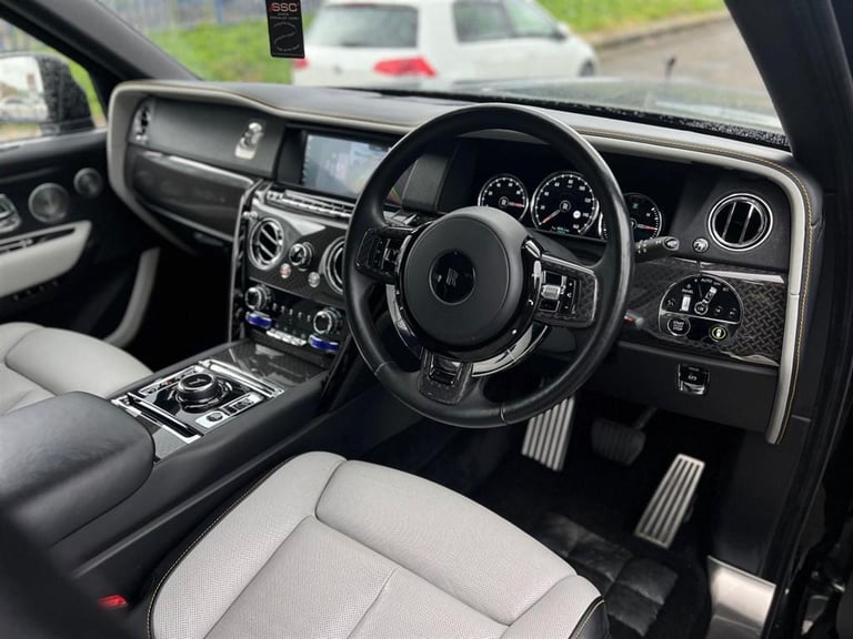ROLLS ROYCE CULLINAN BLACK BADGE AUTO