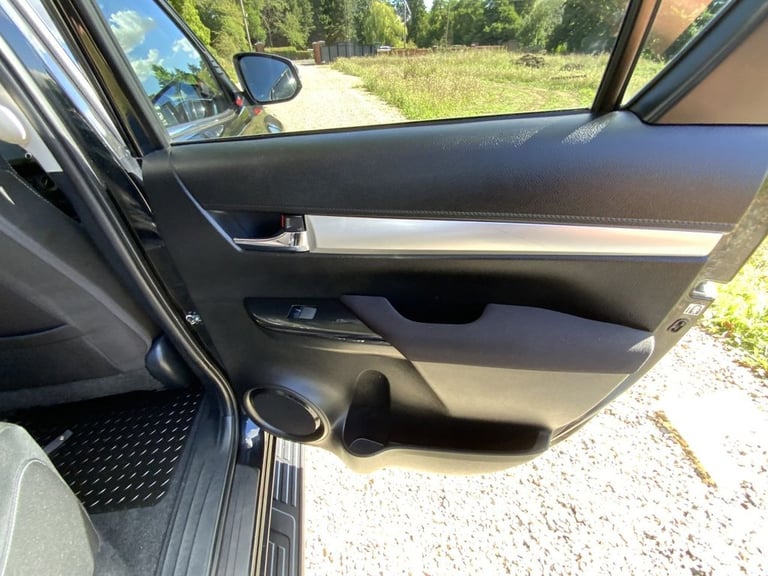2023 Toyota Hilux 2.4 D-4D Icon Pickup Double Cab 4dr Diesel Auto 4WD Euro 6 (s/s) (150 ps) PICKU...