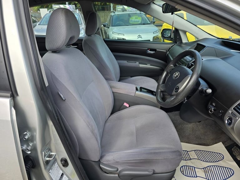 2005 05 TOYOTA PRIUS 1.5 T4 HATCHBACK 5DR PETROL HYBRID CVT (104 G/KM, 76 BHP)