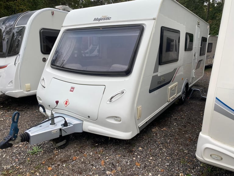 ELDDIS MAJESTIC 506 - 2013 - 4/5 BERTH - FIXED BED - TRADE SALE BARGAIN 