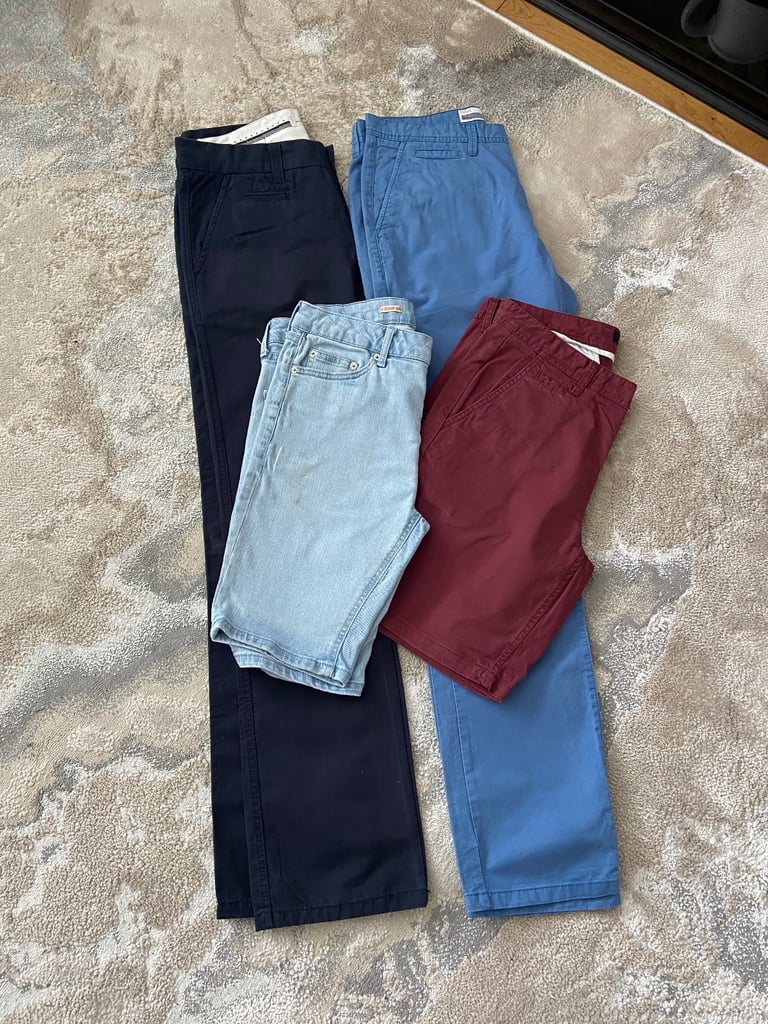 image for 2 Pair Of Mens Chinos & 2 Pair Of Mens Shorts 