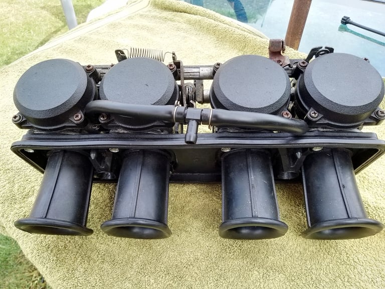 KAWASAKI ZZR 600 D (ZX6) 1992 CARBS USED